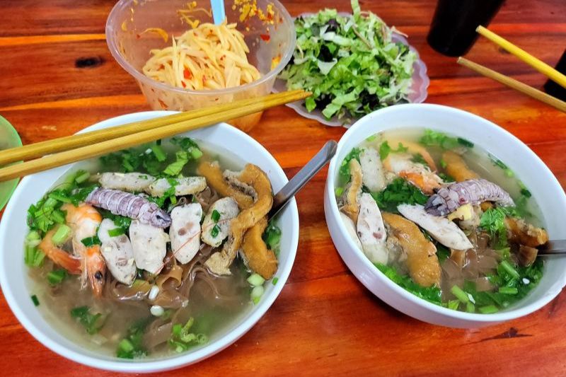 Bún riêu cá Trường Sa - quán ăn sáng ngon ở Thanh Xuân