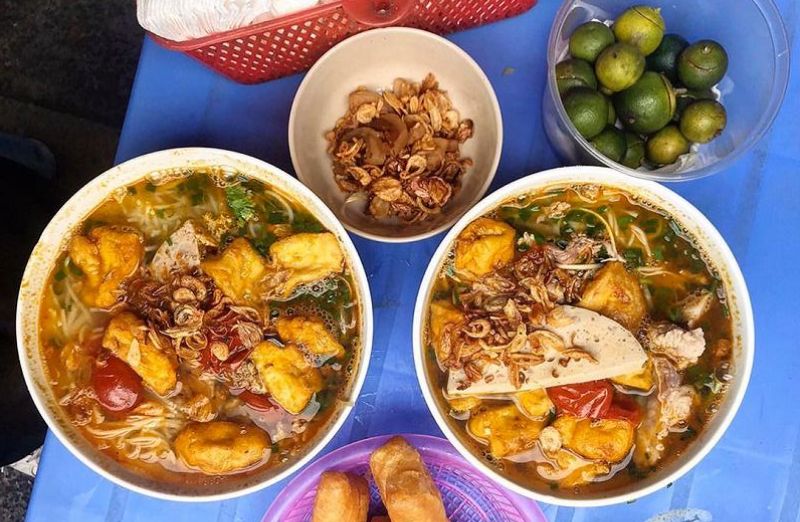 Bún riêu Trang - quán ăn ngon nổi tiếng của quận Hoàn Kiếm