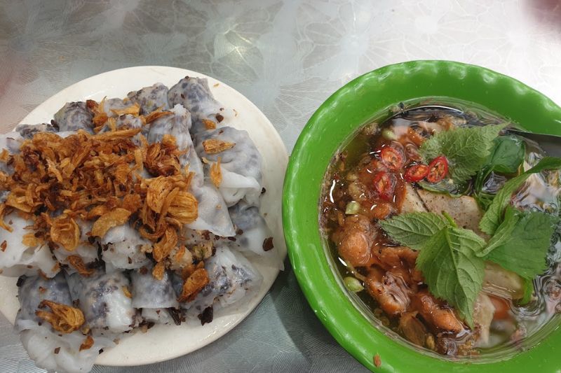Bánh cuốn nóng gia truyền Phong Phú - quán ăn ngon ở Đội Cấn nổi tiếng