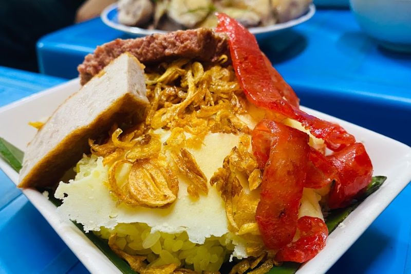 Xôi Hồng - quán ăn sáng ngon ở Long Biên nổi tiếng