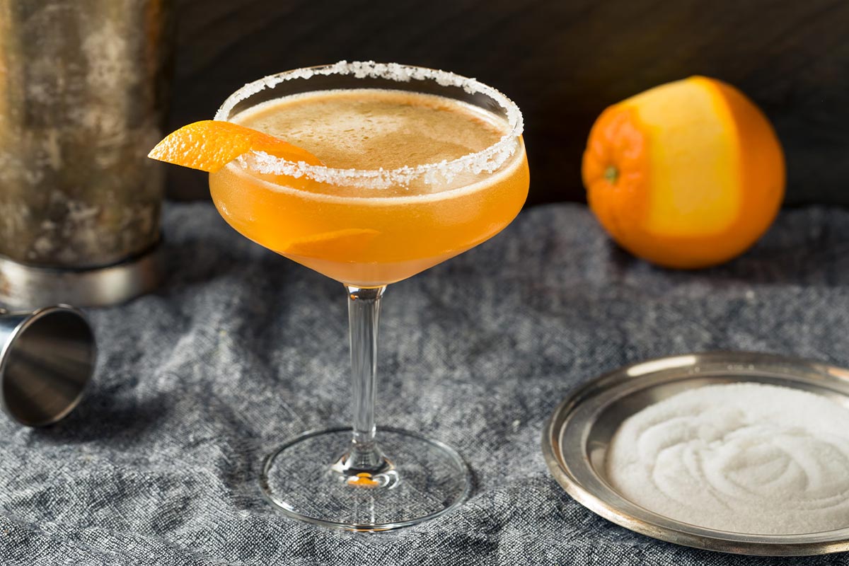 Sidecar: Sự kết hợp cổ điển giữa Cognac, Cointreau và chanh