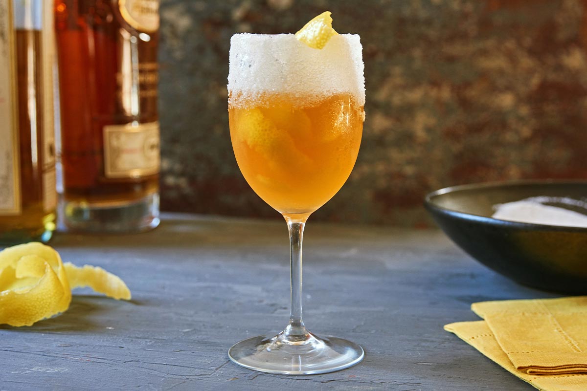 Brandy Crusta: Sự cổ điển đầy nghệ thuật trong ly rượu